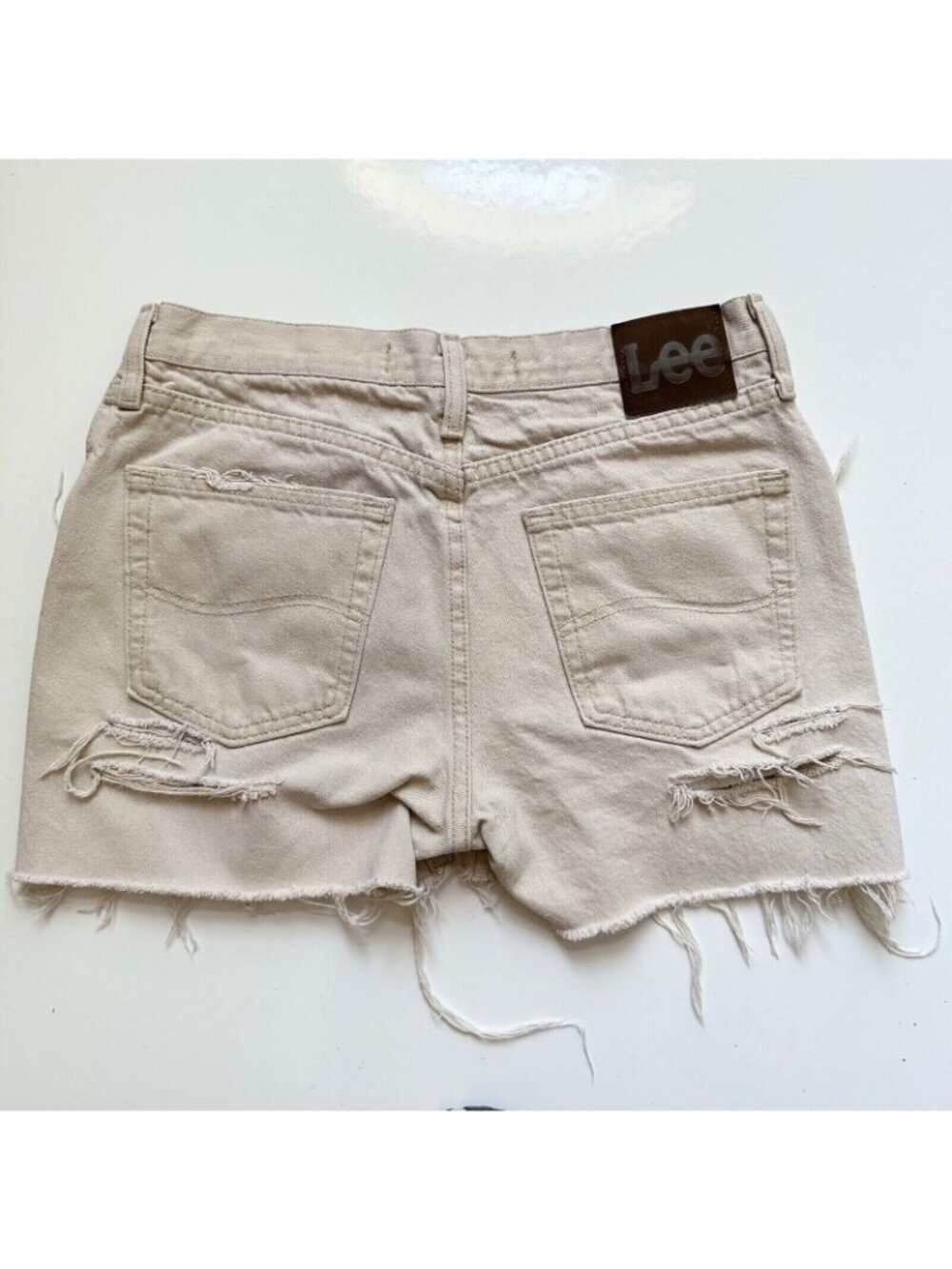 Vintage Lee Cutoff Jean Shorts Size 30 Tan Denim Distressed 9.5 Rise - Picture 6 of 11